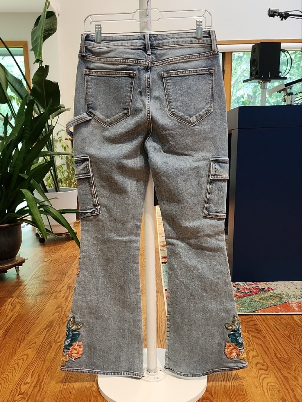 DRIFTWOOD Farrah Embroidered Cargo Flare Jeans - Savannah Wash - NWT - Picture 7 of 12